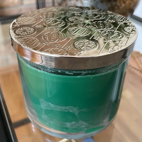 NWT Vanilla Bean Noel Bath & Body Works/White Barn Candle - Picture 3 of 4